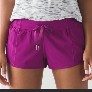 lululemon hotty hot shorts 2.5! ISO